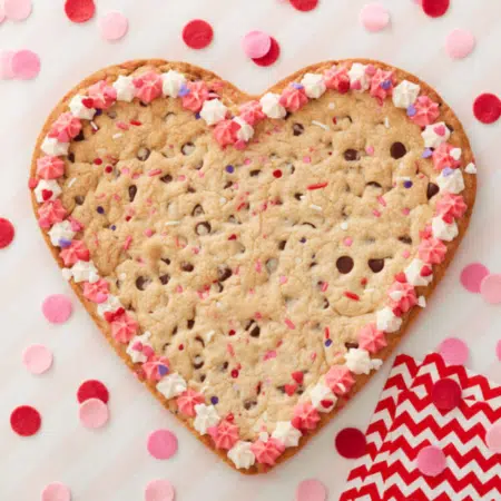 070896356383_molde20galleta20corazon20gigante2-webp